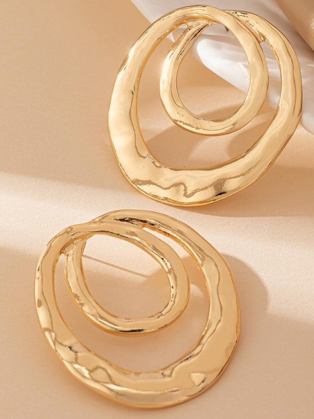 Chunky Gold Large Statement Earrings for Women Vintage Simple Big Circle Drop Ha - Picture 4 of 8